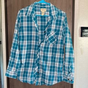 Brand new blue mountain plaid long sleeve